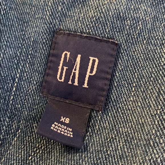 Gap Distressed Jean Jacket - Picture 8 of 8